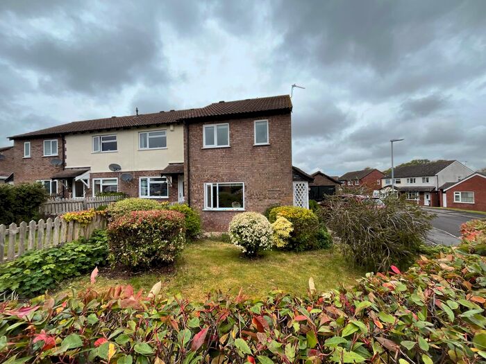 2 Bedroom End Of Terrace House To Rent In Banneson Road, Bridgwater, TA5