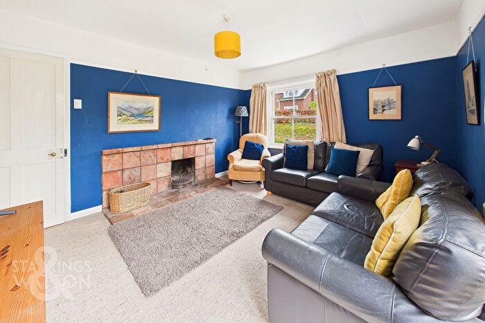 4 Bedroom Detached House For Sale In Blofield Corner Road, Blofield Heath, Norwich, NR13