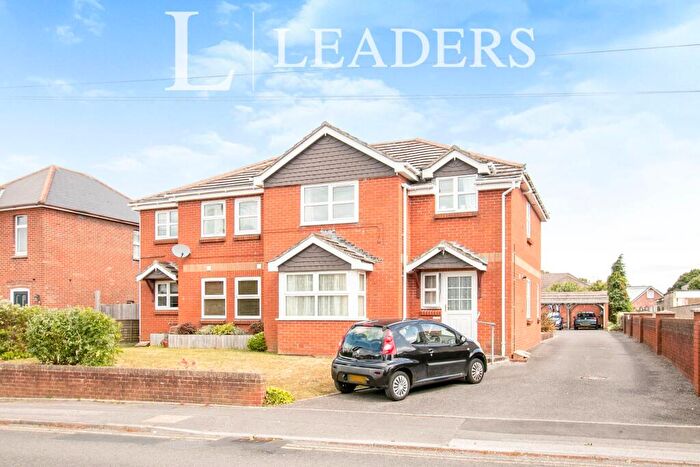 2 Bedroom Flat To Rent In Tatnam Road, BH15