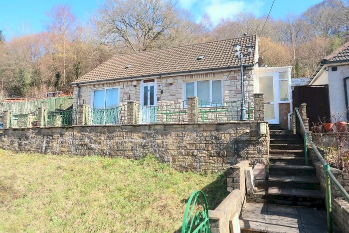2 Bedroom Detached Bungalow For Sale In Commercial Street, Ynysddu, NP11