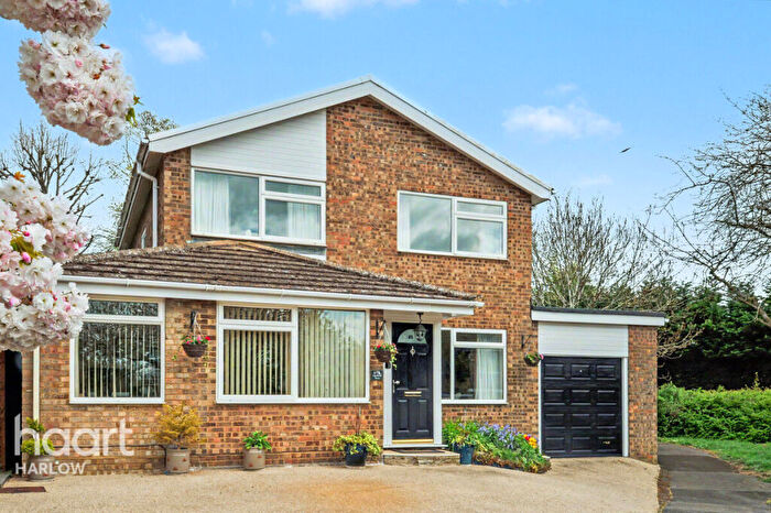 4 Bedroom Detached House For Sale In Wychford Drive, Sawbridgeworth, CM21