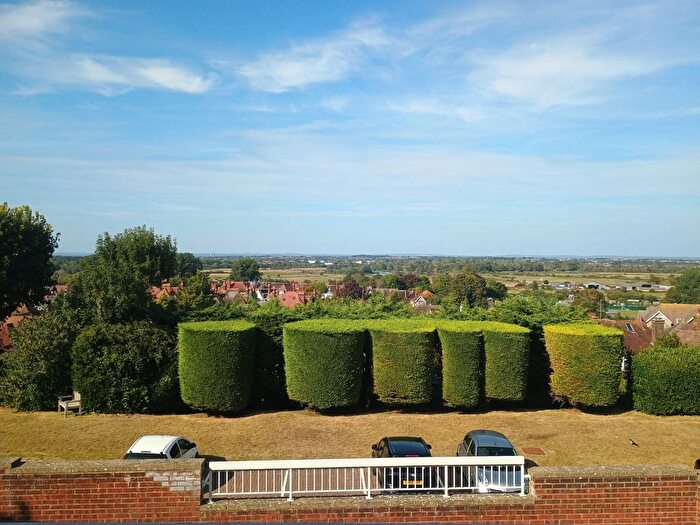 2 Bedroom Flat To Rent In Carew Road, Eastbourne, BN21