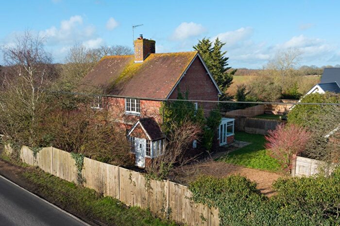 3 Bedroom Semi-Detached House For Sale In Ashford Road, Bethersden, TN26