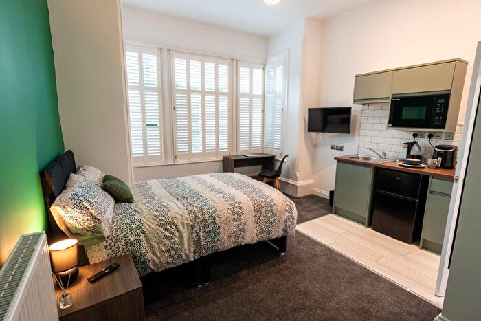 Studio To Rent In Room, Burton Road, DE23