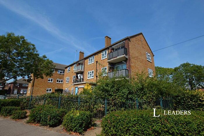 3 Bedroom Flat To Rent In Acacia Avenue, Colchester, Essex, CO4
