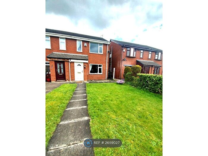 3 Bedroom Semi Detached House To Rent In Perrybrook Walk, Ashton-In-Makerfield, Wigan, WN4