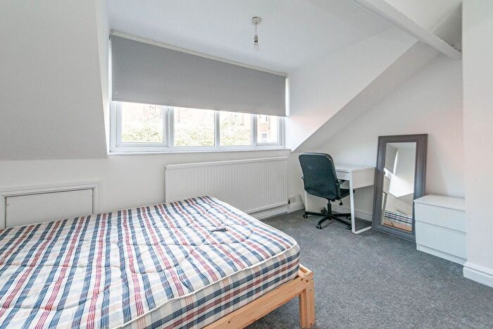 4 Bedroom Terraced House For Sale In Abbeydale Road, Nether Edge, S7