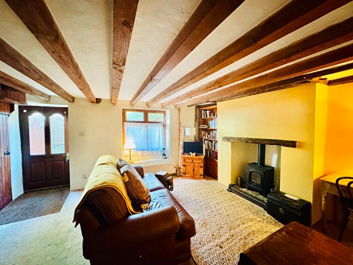 1 Bedroom Terraced House For Sale In New Row, Bideford, EX39