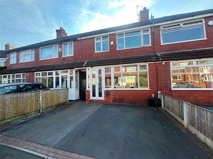 4 Bedroom Terraced House For Sale In Ashbourne Avenue, Middleton, Manchester, M24