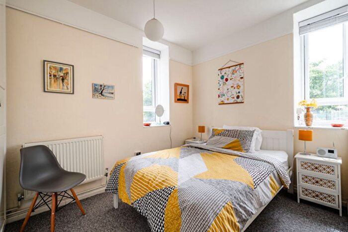 1 Bedroom Flat To Rent In Boxmoor House, Whiston Road, E2