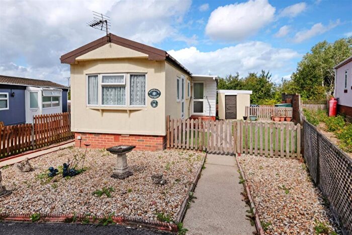 1 Bedroom Park Home For Sale In Woodlands Estate, Blean, Canterbury, CT2