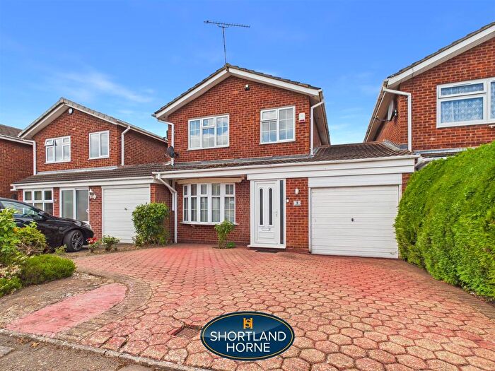 3 Bedroom Link Detached House For Sale In Dunsville Drive, Walsgrave, Coventry, CV2