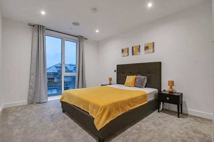 1 Bedroom Flat To Rent In New Tannery Way, London, SE1