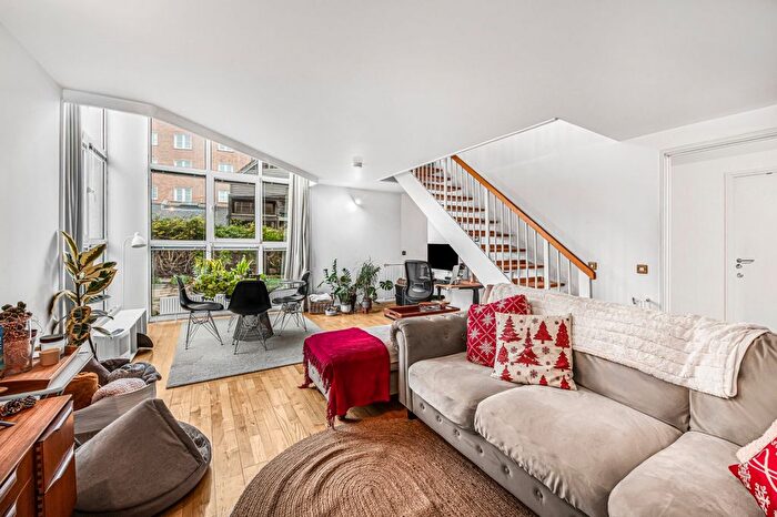 2 Bedroom Property To Rent In King Frederick Ninth Tower, Surrey Quays, SE16