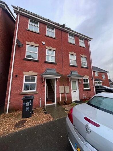 4 Bedroom Semi-Detached House To Rent In Heritage Way, Leicester, LE5