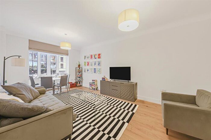 2 Bedroom Flat To Rent In Grove End Gardens, Grove End Road, London, NW8