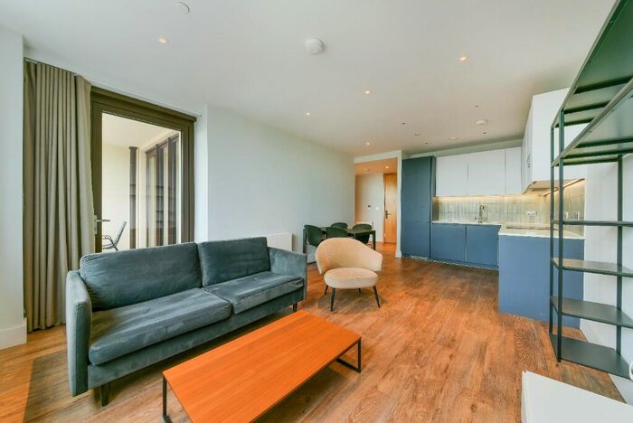 4 Bedroom Apartment To Rent In Byward Street, London, EC3R