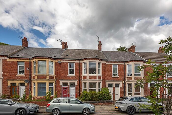 2 Bedroom Flat For Sale In Greystoke Avenue, Sandyford, Newcastle Upon Tyne, NE2