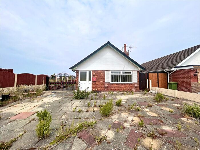 2 Bedroom Bungalow For Sale In Fylde Road, Southport, Merseyside, PR9