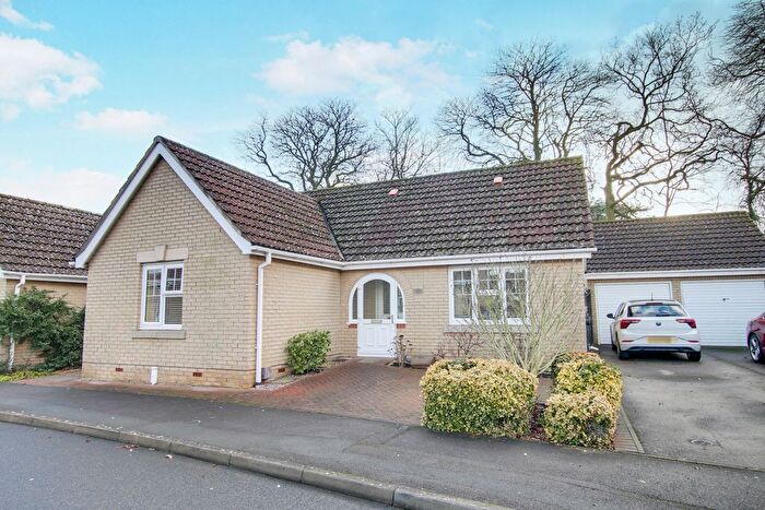 2 Bedroom Detached Bungalow For Sale In Foxglove Way, March, PE15