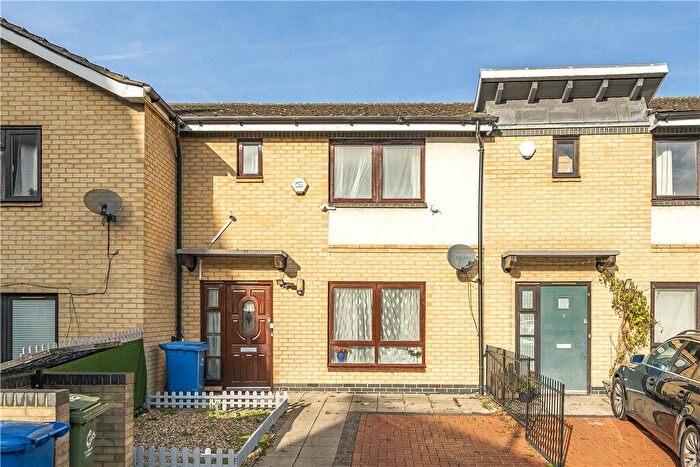 2 Bedroom House For Sale In Gatonby Street, London, SE15