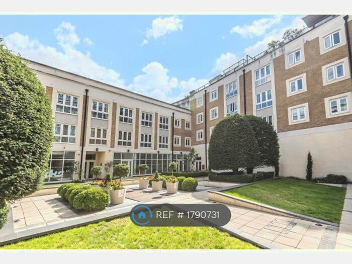 1 Bedroom Flat To Rent In Castle Court, London, SW15