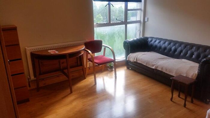 2 Bedroom Flat To Rent In Inverness Terrace, London, W2