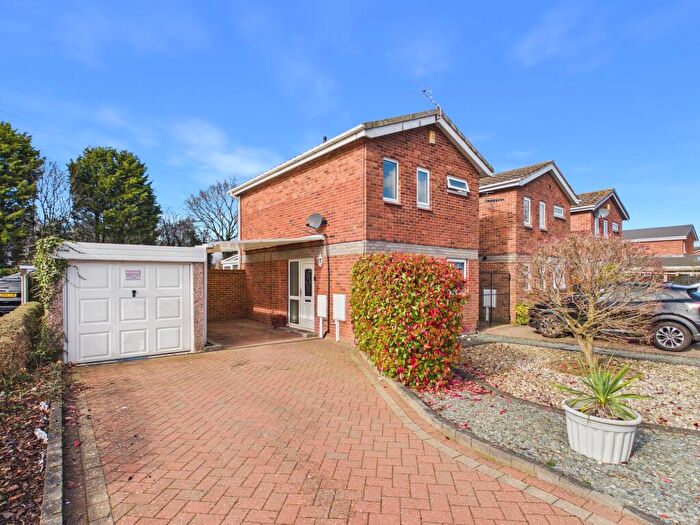 2 Bedroom Detached House For Sale In Hoveton Close, Shelton Lock, DE24