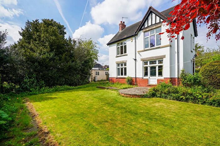 4 Bedroom Detached House For Sale In Linden House, Chesterfield, S40