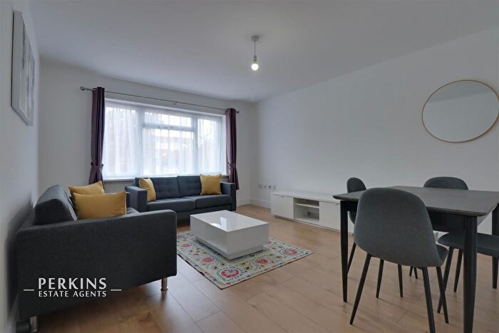 2 Bedroom Flat To Rent In Crawford Avenue, Wembley, HA0