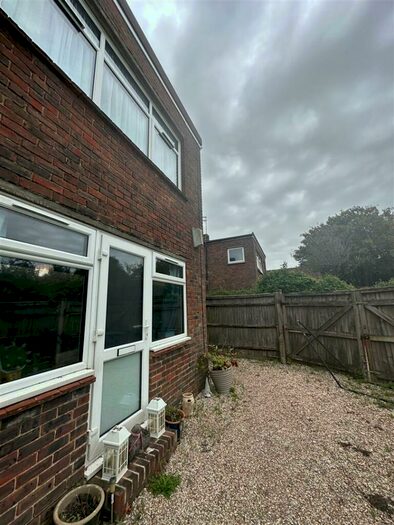 2 Bedroom Flat To Rent In High Street, Westham, Pevensey, BN24