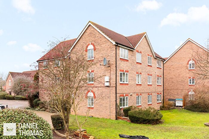 1 Bedroom Flat For Sale In Osprey Road, Waltham Abbey, EN9