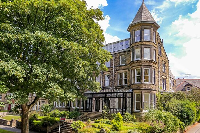 2 Bedroom Flat To Rent In Valley Drive, Valley Gardens Court, HG2