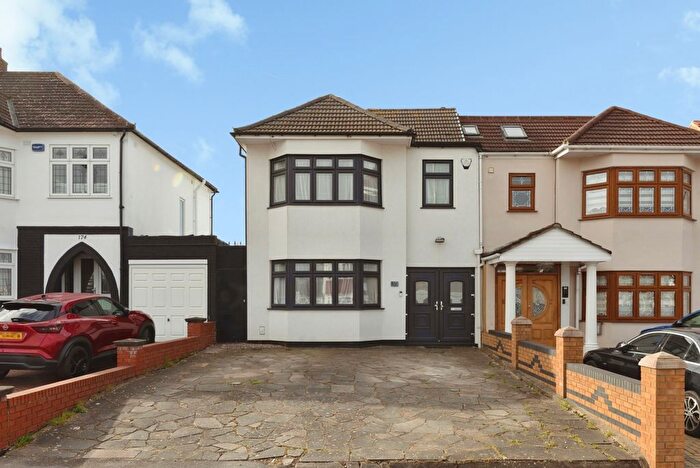 4 Bedroom Semi Detached House For Sale In Clayhall Avenue, Clayhall, Ilford, IG5