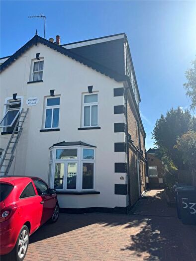 4 Bedroom Detached House To Rent In Leicester Road, Barnet, EN5