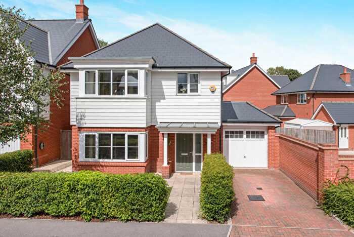 4 Bedroom Detached House To Rent In Sierra Road, High Wycombe, HP11