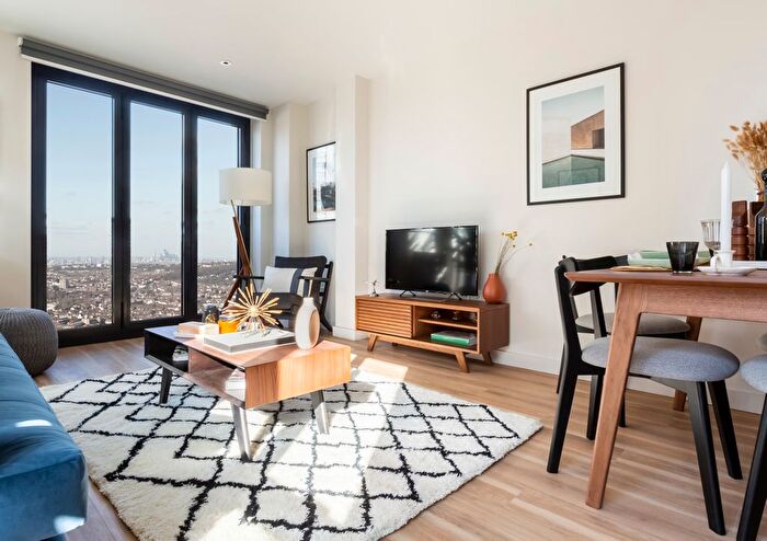 2 Bedroom Flat To Rent In Ten Degrees, Croydon, CR0