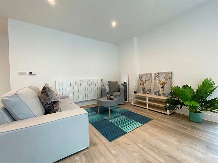 2 Bedroom Flat To Rent In Loder House, Anderson Road, Kidbrooke, Greenwich, SE3