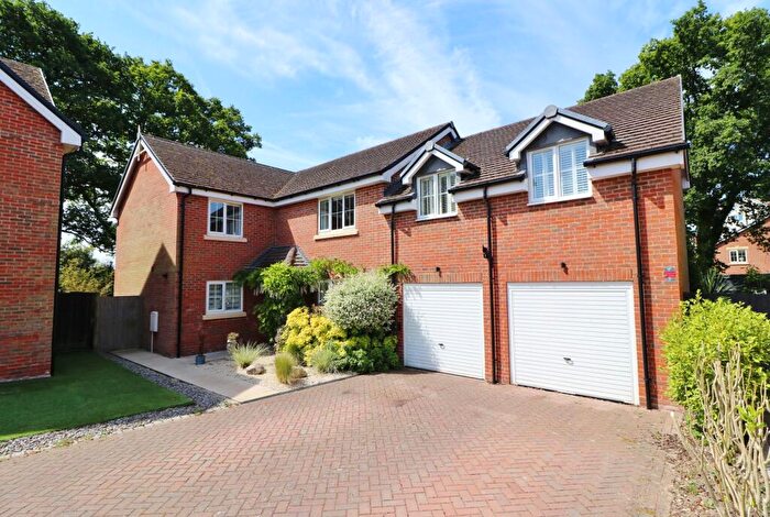 5 Bedroom Detached House For Sale In Maidman Place, Hedge End, SO30
