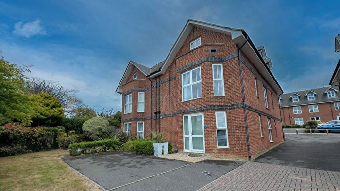 2 Bedroom Flat To Rent In Dorchester Road, Weymouth, DT3