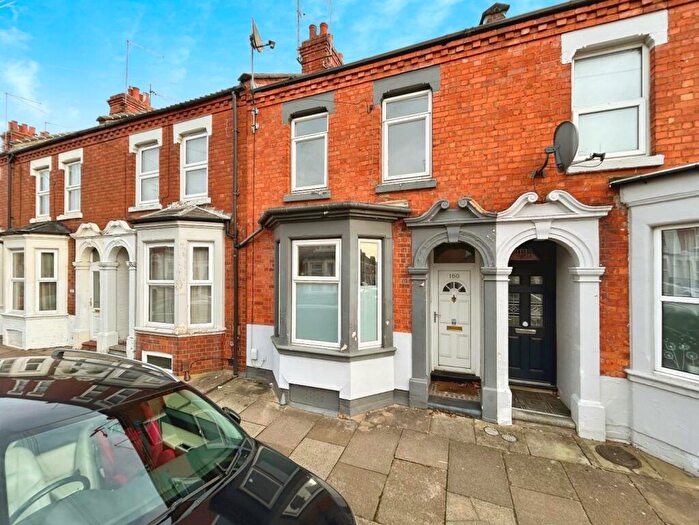 3 Bedroom Terraced House For Sale In Wycliffe Road, Abington, Northampton, NN1