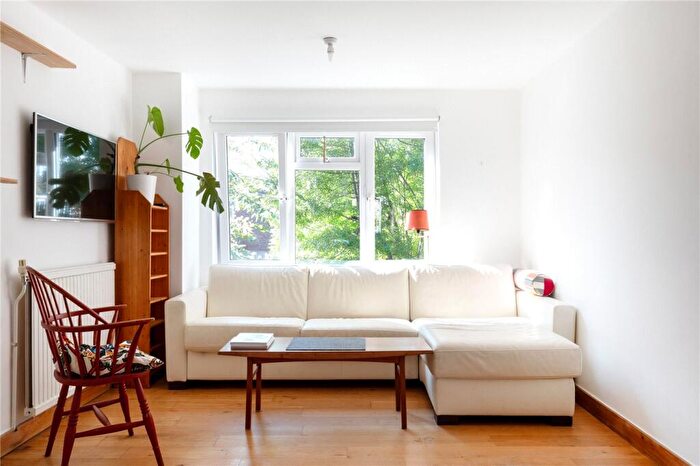 1 Bedroom Apartment To Rent In Chicksand Street, London, E1