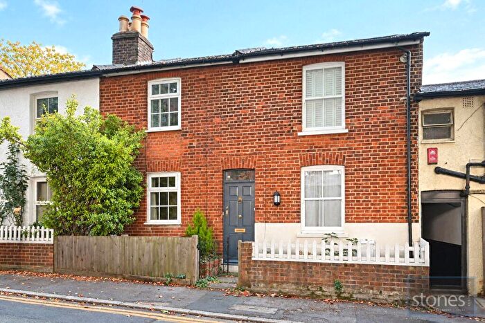 2 Bedroom House To Rent In College Terrace, London, N3