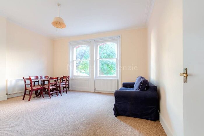 1 Bedroom Flat To Rent In Belsize Avenue, Belsize Park, London Bl, London, Belsize Park, NW3