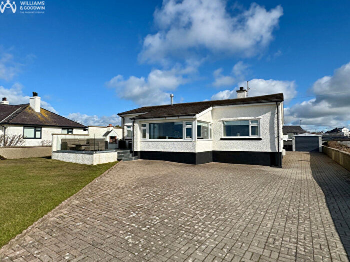 3 Bedroom Detached Bungalow For Sale In Penrallt Road, Trearddur Bay, LL65