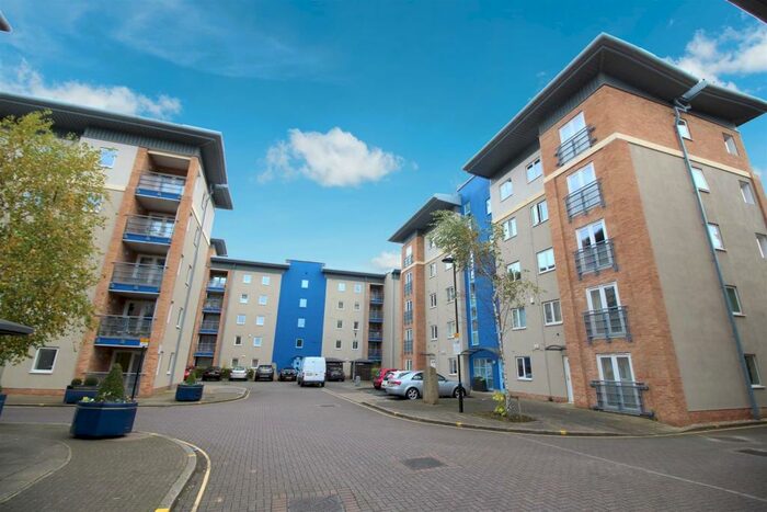 2 Bedroom Ground Flat To Rent In Knightsbridge Court, Newcastle Upon Tyne, NE3