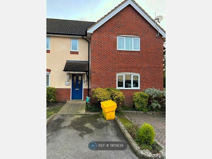 2 Bedroom Flat To Rent In St. Georges Road, Tidworth, SP9