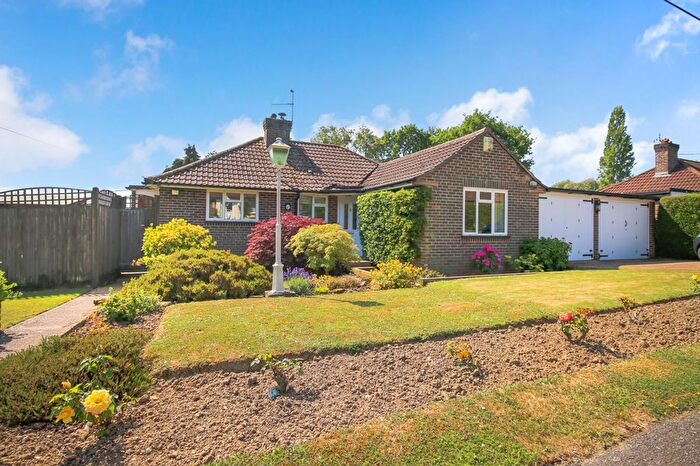 3 Bedroom Detached Bungalow For Sale In Preston Grove, Framfield, TN22