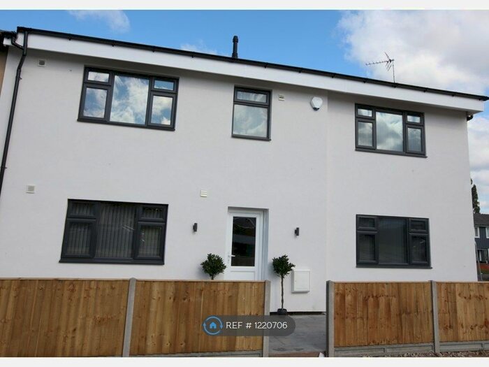 8 Bedroom End Of Terrace House To Rent In Dilcock Way, Coventry CV4