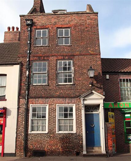 4 Bedroom Terraced House For Sale In High Street, Boston, PE21